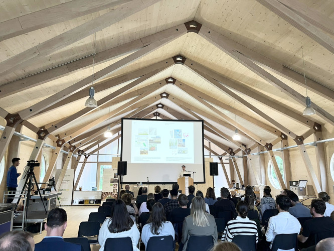 Erfolgreiche Konferenz "Wege zur Bauwende" im Holzbaucampus Diemerstein